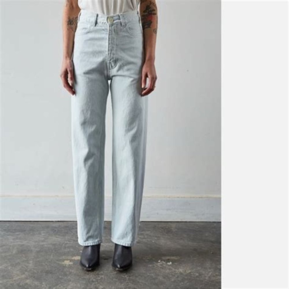 jesse kamm pale blue 225s size 4